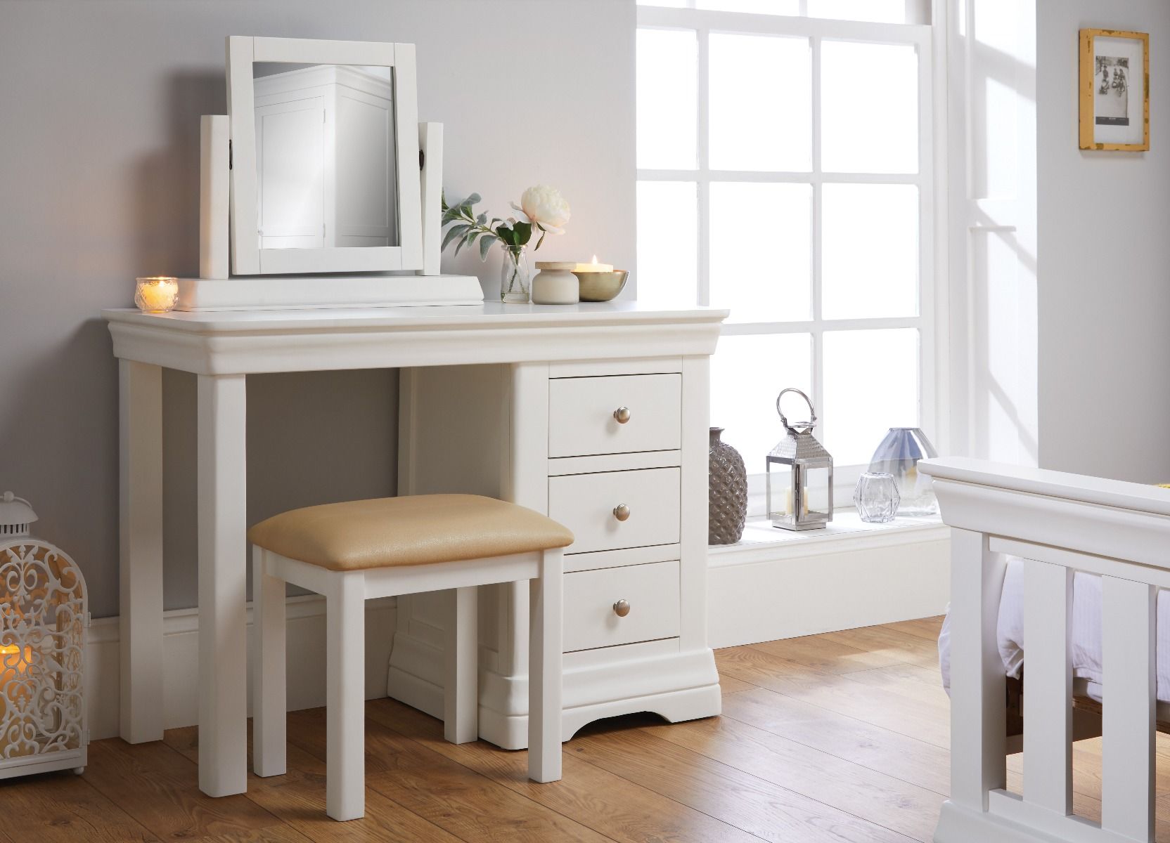 Toulouse White Painted Single Pedestal Dressing Table - Free Delivery | Top Furniture