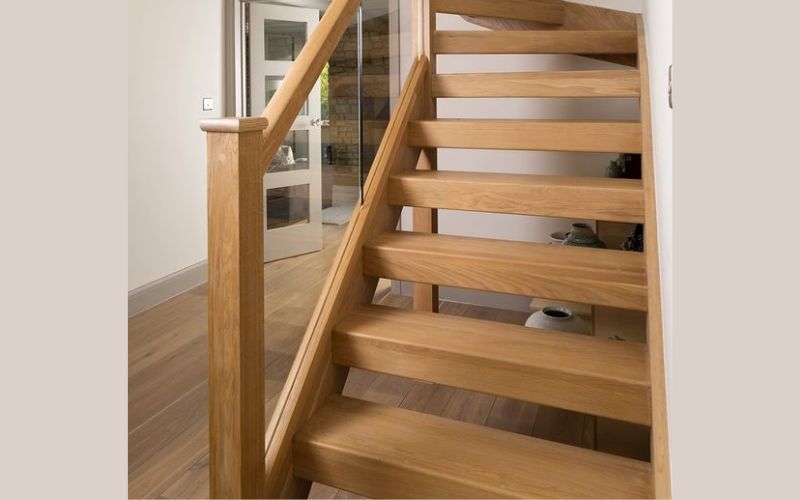 100+ Mẫu cầu thang gỗ đẹp, hiện đại, đơn giản, ấn tượng nhất năm 2023