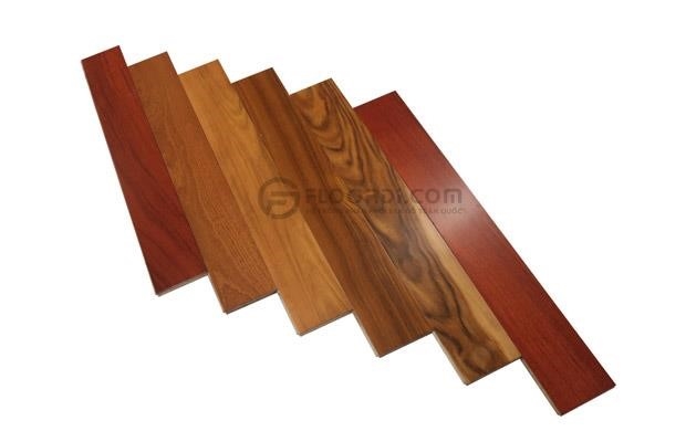 Ván sàn gỗ tự nhiên Solid (hay còn gọi là Sàn gỗ nguyên thanh) có kích thước nhất định.